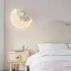 Lâmpada de Parede para Quarto Estilo Lua do Urso Espectro Completo Simples Criativa Fofa Lâmpada de Cabeceira para Quarto de Crianças