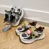 Otoño 2026 Nuevos Zapatos Casuales Infantiles Forrest Gump Estilo Coreano Niños Nuevos Zapatos Deportivos En Stock Zapatos Infantiles Al Por Mayor 6752