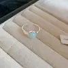Serenidad de Té Blanco, Anillo Abierto Irregular de Perla Tejido Plegado, Anillo de Dedo Índice de Lujo Ligero de Gama Alta, Accesorio de Mano de Moda