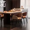 Silla de Comedor Ligera de Lujo Estilo Italiano para Uso Doméstico, Nuevo Modelo 2026 con un Toque de Alta Gama, Adecuada para Mesas de Comedor de Hotel y Restaurante