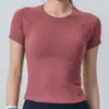 Top deportivo ligero y fresco de verano para mujer, camiseta corta de cuello redondo, ropa de fitness sexy ajustada, camiseta moderna de secado rápido