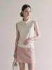 Estilo simple, cuello con volantes, top de punto sin mangas para mujer, nueva colección de principios de otoño 2026, corte ajustado, favorecedor y elegante top 25702