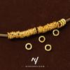 Oro Aluvial Placa de Oro Antigua Envuelto con Patrón de Martillo Anillo Redondo Corredizo Espaciador Pulsera de Cuerda Trenzada DIY Xizang Juguete Cultural Accesorios