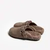 Sandálias Birkenstock de Pelúcia com Solado Grosso Femininas Novas Outono/Inverno Sapatos Quentes de Couro com Fivela Sapatos de Pelo Chinelos de Bico Fechado Sapatos de Algodão para Exterior