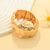 Joyería de Mano Transfronteriza Europea y Americana, Moda Exagerada, Diseño Asimétrico, Pulsera Personalizada Pleated, Pulsera Estilo Cool Ins