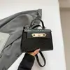 Bolsos de Diseño de Nicho de Moda Verano 2026 Moda de Verano de un Solo Hombro de Moda Nuevo Simple Cruzado para Viajar Pequeño Cuadrado