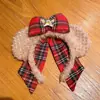 Diadema Shirley Rose Navideña 2026 Diadema de Peluche con Lazo de Año Nuevo Accesorio para el Cabello Minnie de Disneyland Hong Kong Pasador