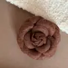 Broche de Camelia Vintage para Mujer, Pasador de Doble Uso, Sensación de Lujo Ligero de Alta Gama, Elegante Pasador de Solapa para Trajes y Suéteres, Accesorio