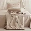 Colcha Fina Respirável de Algodão e Linho Bordada com Fio de Lírio-do-Vale Fresca e Simples para Dormir Sem Lençóis, Lavável à Máquina Colcha de Verão de Soja Li Guanqi