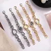 Reloj Irregular de Cruz para Dama Reloj de Pulsera para Mujer Bañera Versátil Sentido Reloj de Pulsera Venta al por Mayor