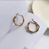 Pendientes de Aro Retorcido de Plata Pura S999 Modelo Nuevo Directo del Fabricante Pendientes de Alta Gama de Lujo Ligero para Mujer Diseño de Nicho