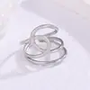 Moda Europeia e Americana Anel Exagerado de Aço Inoxidável para Mulheres Ouro 18K Simples Estilo Ins Anel de Design de Ponta Joias Atacado