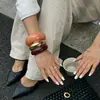 Joyería Transfronteriza Europea y Americana, Pulsera Abierta de Moda Lujo Ligero Rojo Brillante, Pulsera de Resorte Curvado de Diseño Simple para Mujer