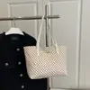 Bolsa Tote de Grande Capacidade 2025 Inverno Nova Bolsa Feminina Estampada em PU Bolsa de Ombro Bolsa de Mão Retrô Bolsa de Axila para Mulheres