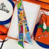 Pañuelo de Seda para Asa de Bolso 2026 Modelo Nuevo Diseño de Caballo en Forma de Corazón Tira Larga Estrecha Cinta Dorada Marrón Decorativa para Bolso