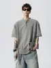 Moda Retrô Esportiva Marca da Moda Estilo Americano Masculino Versátil Camiseta de Manga Curta Verão Solta Top Henley Casual
