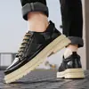 Otoño e Invierno Nuevos Zapatos de Trabajo para Exteriores de Cuero Retro Estilo Británico para Hombre con Suela Gruesa y Aumento de Altura, Casuales, Deportivos, Zapatos Martin