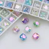 Dongzhou Crystal 10*10 Quadrado Grosso Flor de Gelo Strass Cor Mista de Alta Qualidade Strass Gelo Triturado Cintilante Decorações Redondas e Quadradas para Nail Art
