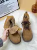 Botas Martin Femininas, Botas de Cano Médio com Solas Grossas, Botas Curtas Casuais Retro que Aumentam a Altura, Novo Estilo de Inverno, Sapatos de Algodão Quentes com Forro de Lã, Botas de Neve