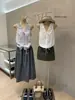Camiseta sin mangas de verano estilo coreano informal con cordón y encaje en V para mujer W9242