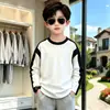Camiseta Manga Longa Color Block 100% Algodão para Meninos Primavera e Outono Camada Base Novo Estilo Bonito Versátil Estampa Manga Raglan Top Tendência