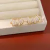 Brincos em Prata Banhada a Ouro 14K com Agulha de Prata e Zircônia, Multi-Camadas em Formato de C, Simples e Estilosos, Brincos da Moda, Luxo Leve, Brincos de Alta Qualidade
