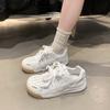 Zapatos Blancos Feos Lindos con Recortes y Suela Gruesa para Entrenamiento Moral de Mujeres Verano 2025 Nuevo Chic Nicho Estudiantes Tenis Deportivos Transpirables