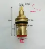 Torneira Retrô Toda em Cobre Escovada Antiga Válvula de Núcleo Manípulo Duplo Manípulo da Torneira Alça Toda em Cobre Roda Flor de Ameixa Acessórios