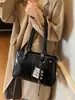 Bolsa de Tote Grande Capacidad Estilo Coreano Retro Transfronteriza para Mujer Nueva Moda Otoño/Invierno 2026 Versátil para Viajes Cotidianos Bolso de Hombro Simple