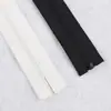 Os fabricantes fornecem nenhum. 0 Zíperes de Bolso de Calça Abertos e Fechados Tecidos. Zíperes de Várias Cores Podem Ser Produzidos Sob Demanda