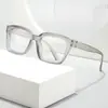 Novas Armações de Óculos Minimalistas da Moda para Fotos de Street Style, Adequadas para Estudantes e Uso Profissional, Óculos Quadrados Anti-Luz Azul Sem Grau