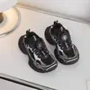 Zapatillas Deportivas Infantiles 2026 Nuevas de Primavera y Otoño Suela Blanda Zapatos para Niños y Niñas Zapatos de Papá con Hebilla Giratoria Malla Zapatos Casuales