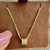 Colar da Mesma Estilo da Chapeuzinho Vermelho com Espiga de Trigo Cravejada de Diamantes com Acabamento Banhado a Ouro Escovado, uma Alternativa Acessível com um Toque de Luxo, Corrente para Clavícula