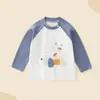 Camiseta de manga larga de algodón puro para niños, unisex, top holgado y versátil para niños pequeños, camiseta básica para primavera y otoño, camiseta de dibujos animados con bloques de color