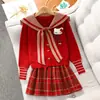 Suéter Falda Estilo Universitario Navideño y de Año Nuevo para Niñas, Falda Corta Plisada de Punto Rojo Otoño e Invierno Nueva para Niñas Mayores