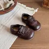Mocassins Retrô Femininos 2026 Novo Estilo Primavera e Outono Super Bonitos Super Populares Estilo Britânico Sapatos Pequenos de Couro Sapatos de Uma Sola Sapatos Mary Jane