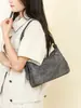 Bolsa de comércio exterior feminina 2025 novo modelo bolsa de mamãe versátil bolsa de ombro de grande capacidade couro macio bolsa tote multicamadas bolsa de axila