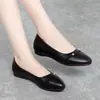 Piel Suave 2026 Primavera/Otoño Nuevo Estilo Piel Suave Suela Suave Tacón Bajo Zapatos de una Sola Pieza Zapatos de Trabajo de Piel para Mujer Cómodos Zapatos para Madres de Mediana Edad y Mayores