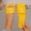 Comercio electrónico transfronterizo, chanclas de diseño nuevo 2026 para talla grande para mujer, sandalias de verano elegantes y únicas con un toque de alta gama