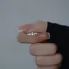 Pulsera de moda para mujer Qiyu fría simple de cobre con incrustaciones de circonita, personalidad, lujo ligero, versátil, anillo abierto ajustable