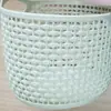 Cesta de almacenamiento de mimbre sintético para aperitivos, juguetes y artículos varios, cesta portátil de almacenamiento de ropa, cesta de almacenamiento de plástico para escritorio