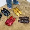 Colección Otoño 2026: Zapatos Casuales para Mujer con Punta Cuadrada, Hebilla de Tira Cruzada y Tacón Inclinado, en Estilo Europeo y Americano