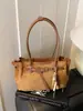 Bolsa de Mão com Design de Nicho Feminina 2025 Nova Retro Fosca Asa Bolsa Estilo Estrangeiro Estampa de Leopardo Ombro Único Transversal