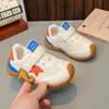 Zapatillas para Niñas 2026 Nuevo Modelo Primavera y Otoño Zapatos Casuales de Malla con Suela Suave para Niños Zapatos Versátiles de Moda con Suela Suave para Niños