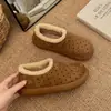 Zapatos de Algodón para Nieve Antideslizantes de Suela Gruesa con Lunares Retro para Mujer 2026 Nuevos de Invierno Aumentadores de Altura Aterciopelados Espesos Zapatos Bochen
