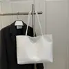 Bolso Tejido de Gran Capacidad para Mujer 2025 Nuevo Invierno Retro Casual Bolso de Hombro Underarm Bolso de Mano para Viajes Bolso Tote