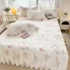 Faldón de cama acolchado de algodón puro, pieza única, nuevo estilo princesa 2026, colcha de cama engrosada 100% algodón, cubierta a prueba de polvo, cubierta de cama con dobladillo oculto