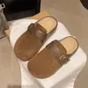 2026 Calzado de Abrigo Aumentador de Altura Otoño Celebridad de Internet Slip-on Zapatos Casuales Mujer Versátil Casual Persona Baja Suela Gruesa Nuevo Estilo Media Chinela