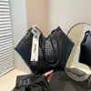 Bolsa de Ombro/Axila Casual Tecida de Alta Qualidade Estilo Retrô Novo para Primavera e Outono Bolsa Tote de Grande Capacidade