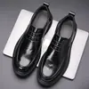 Zapatos de piel para hombre 2026 nuevo modelo de otoño, transpirables casuales estilo británico piel genuina versátiles para negocios de alta gama zapatos derby para hombre